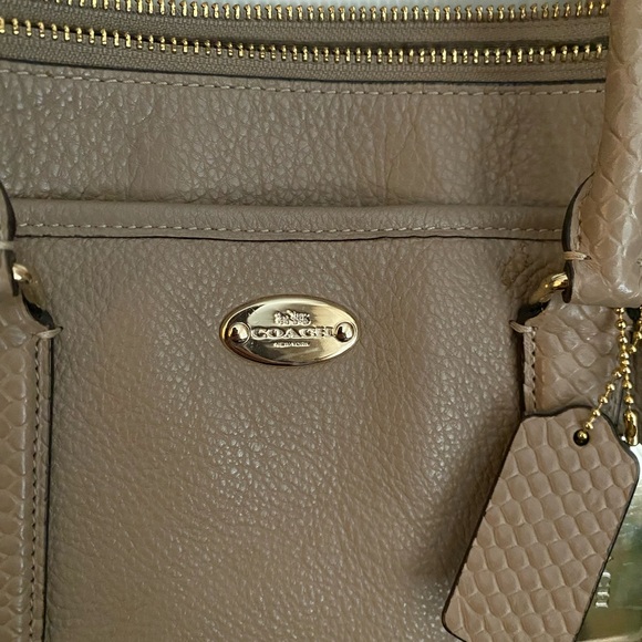 Coach Morgan Square Crossbody Bag In Colorblock Signature  Coach Morgan satchel handbag in beige pebble leather with gold-tone hardware